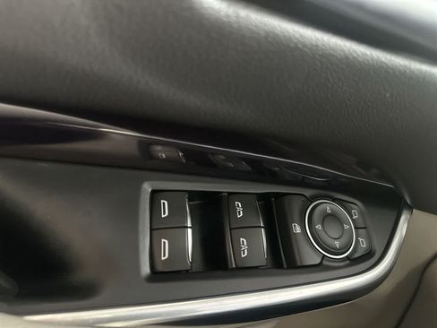Used 2023 Cadillac XT4 Luxury FWD image 17