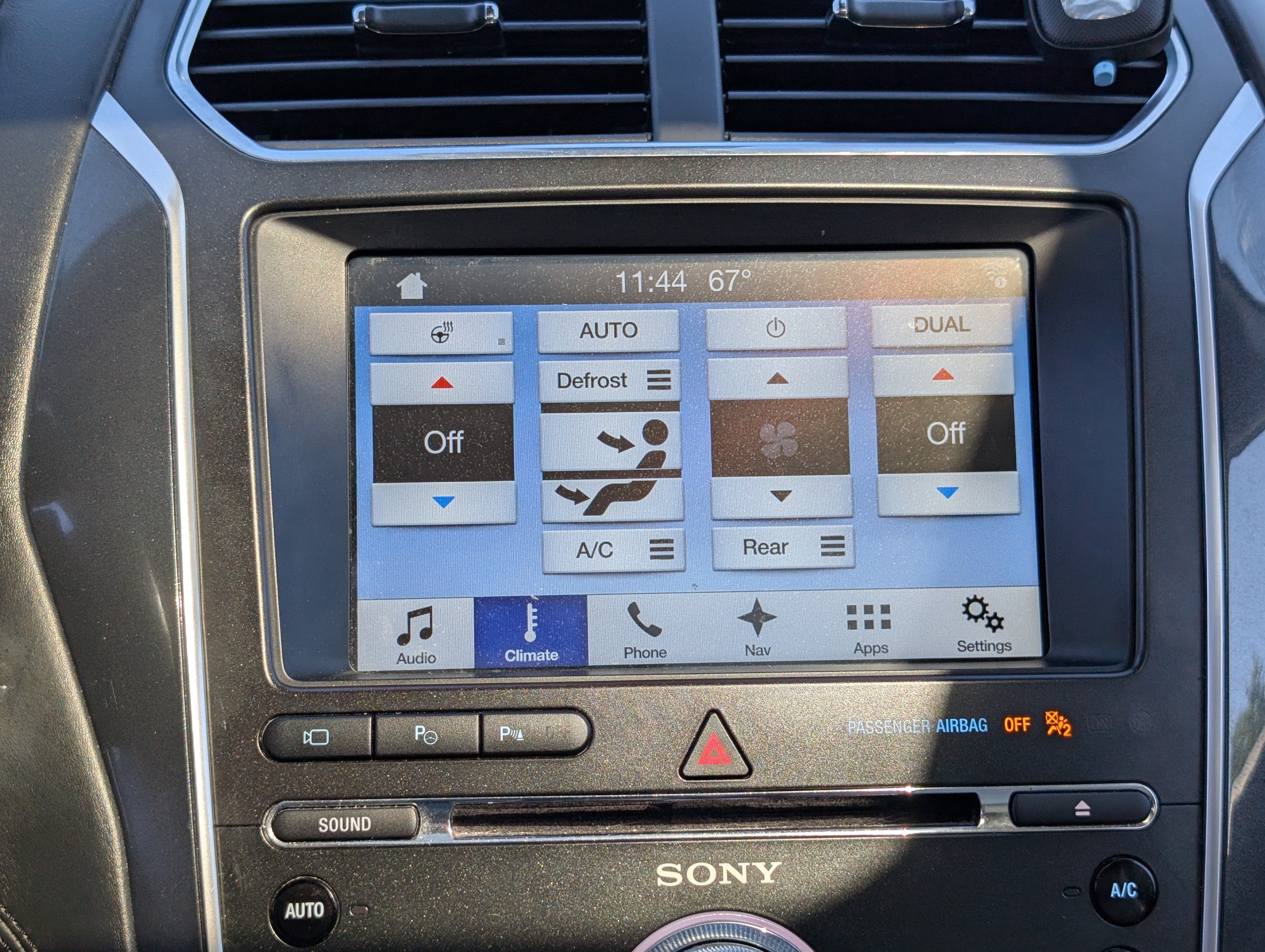 Certified 2017 Ford Explorer Platinum AWD/4WD image 36