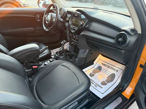 Used 2017 MINI Cooper 2-Door Hardtop FWD image 15