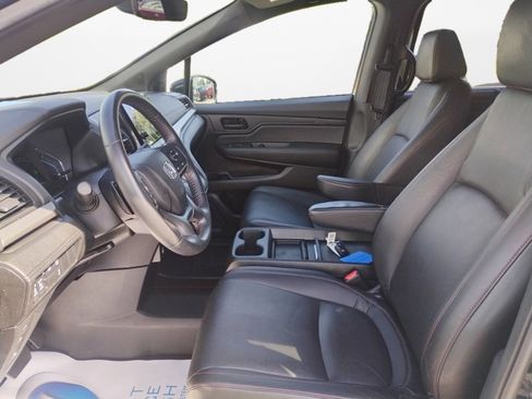 Used 2023 Honda Odyssey Sport image 11