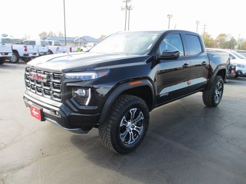 Certified 2024 GMC Canyon AT4 image 9