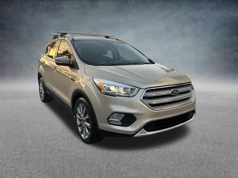 Used 2017 Ford Escape Titanium w/ Equipment Group 301A FWD image 2