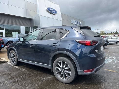 Used 2018 MAZDA CX-5 Touring w/ Preferred Equipment Package AWD/4WD image 3