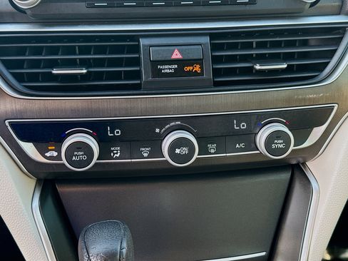 Used 2020 Honda Accord LX image 12