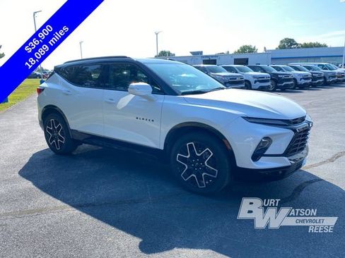 Used 2024 Chevrolet Blazer RS w/ Driver Confidence II Package AWD/4WD image 12