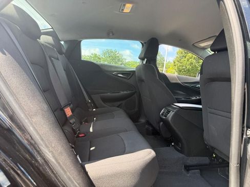 Used 2024 Chevrolet Malibu LT FWD image 11