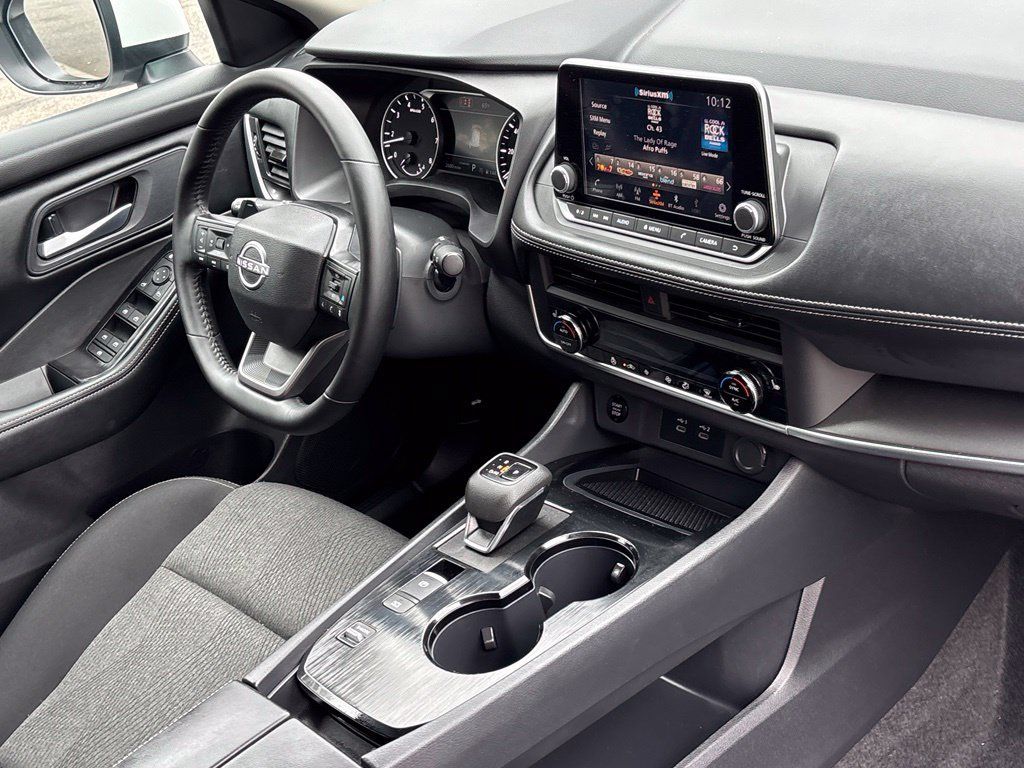 Certified 2026 Nissan Rogue SV w/ Cold Weather Package FWD image 31