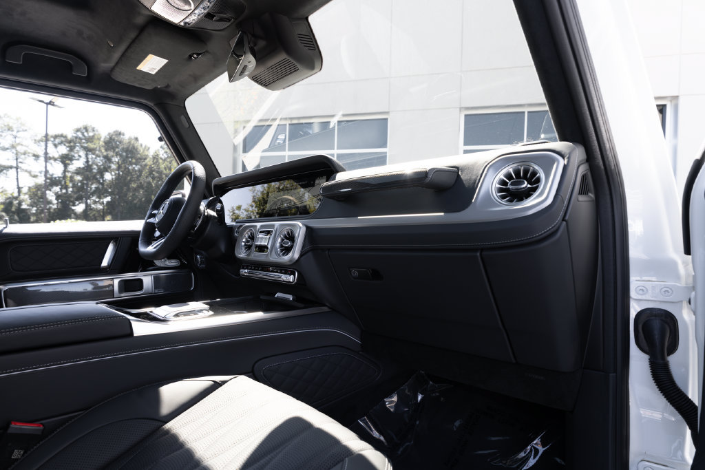 Used 2027 Mercedes-Benz G 63 AMG 4MATIC image 34