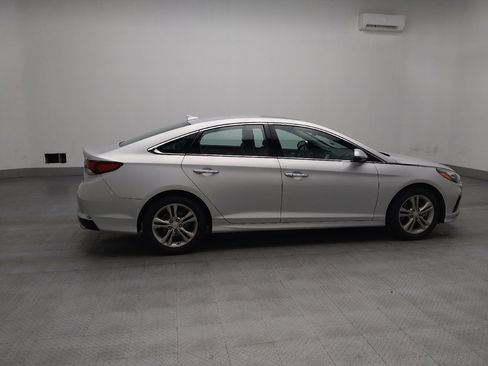 Used 2018 Hyundai Sonata Limited image 10