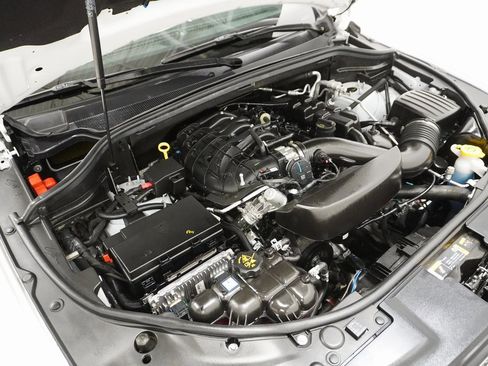 Certified 2024 Dodge Durango SXT w/ SXT Blacktop Group image 9