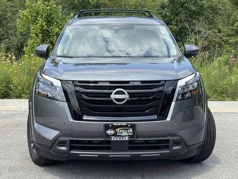 Certified 2025 Nissan Pathfinder SV w/ Black Appearance Package image 2