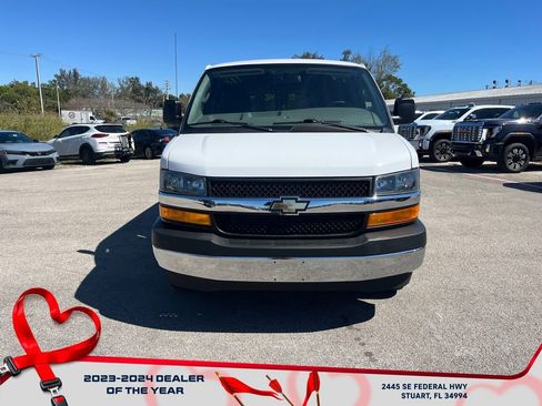 Used 2024 Chevrolet Express 2500 w/ Driver Convenience Package image 3