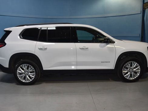 Used 2024 GMC Acadia Elevation image 23