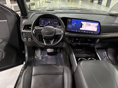 Certified 2025 Chevrolet Tahoe Z71 AWD/4WD image 33