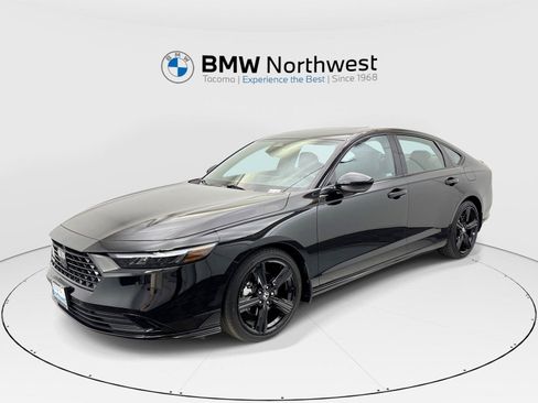 Used 2024 Honda Accord Sport image 1
