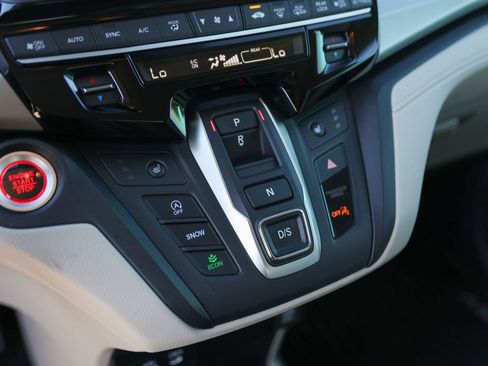 Used 2025 Honda Odyssey EX-L image 21