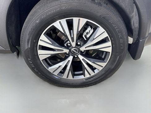 Used 2023 Nissan Rogue SV FWD image 37