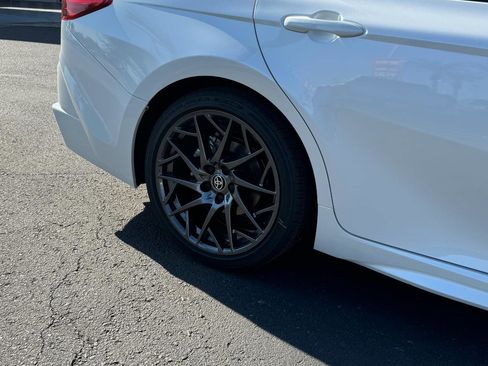 New 2026 Toyota Camry Hybrid image 8