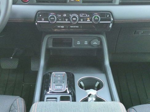 New 2026 Honda Pilot Sport image 17