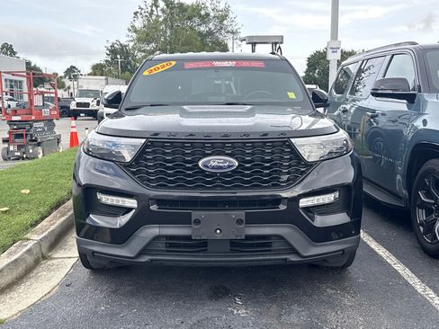 Used 2020 Ford Explorer ST w/ Premium Technology Package AWD/4WD image 3