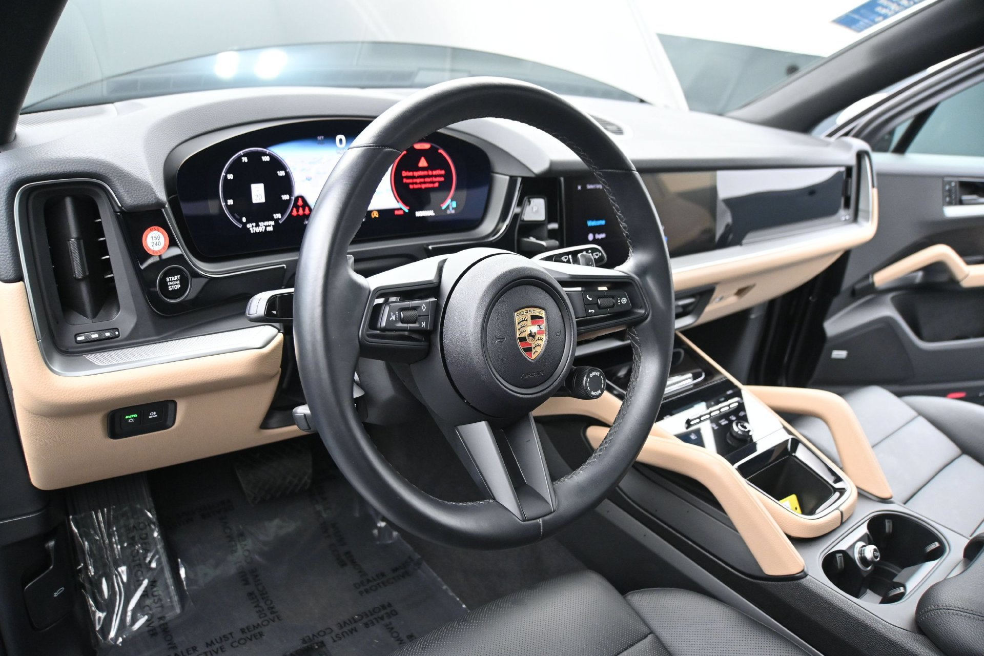 Used 2024 Porsche Cayenne AWD/4WD image 24
