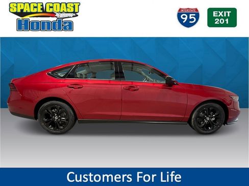 New 2025 Honda Accord SE image 2