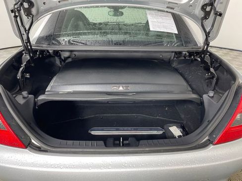 Used 2009 Mercedes-Benz SLK 300 image 12
