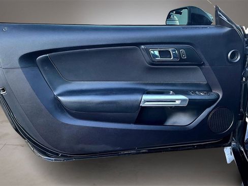 Used 2017 Ford Mustang Coupe w/ Ecoboost Performance Package image 9