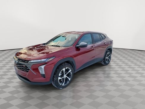 Used 2024 Chevrolet Trax RS image 4