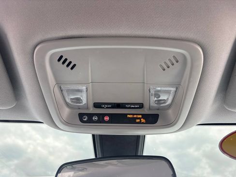 Used 2021 Chevrolet Malibu LS FWD image 26