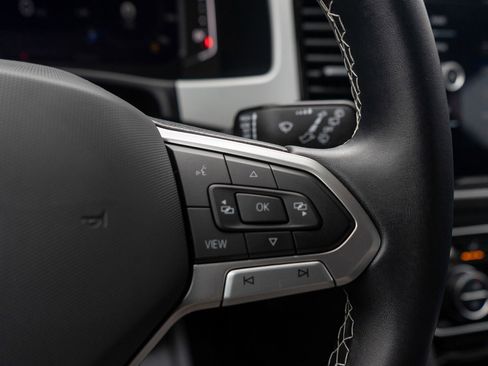 Used 2023 Volkswagen Atlas SE w/ Black Wheel Package image 24