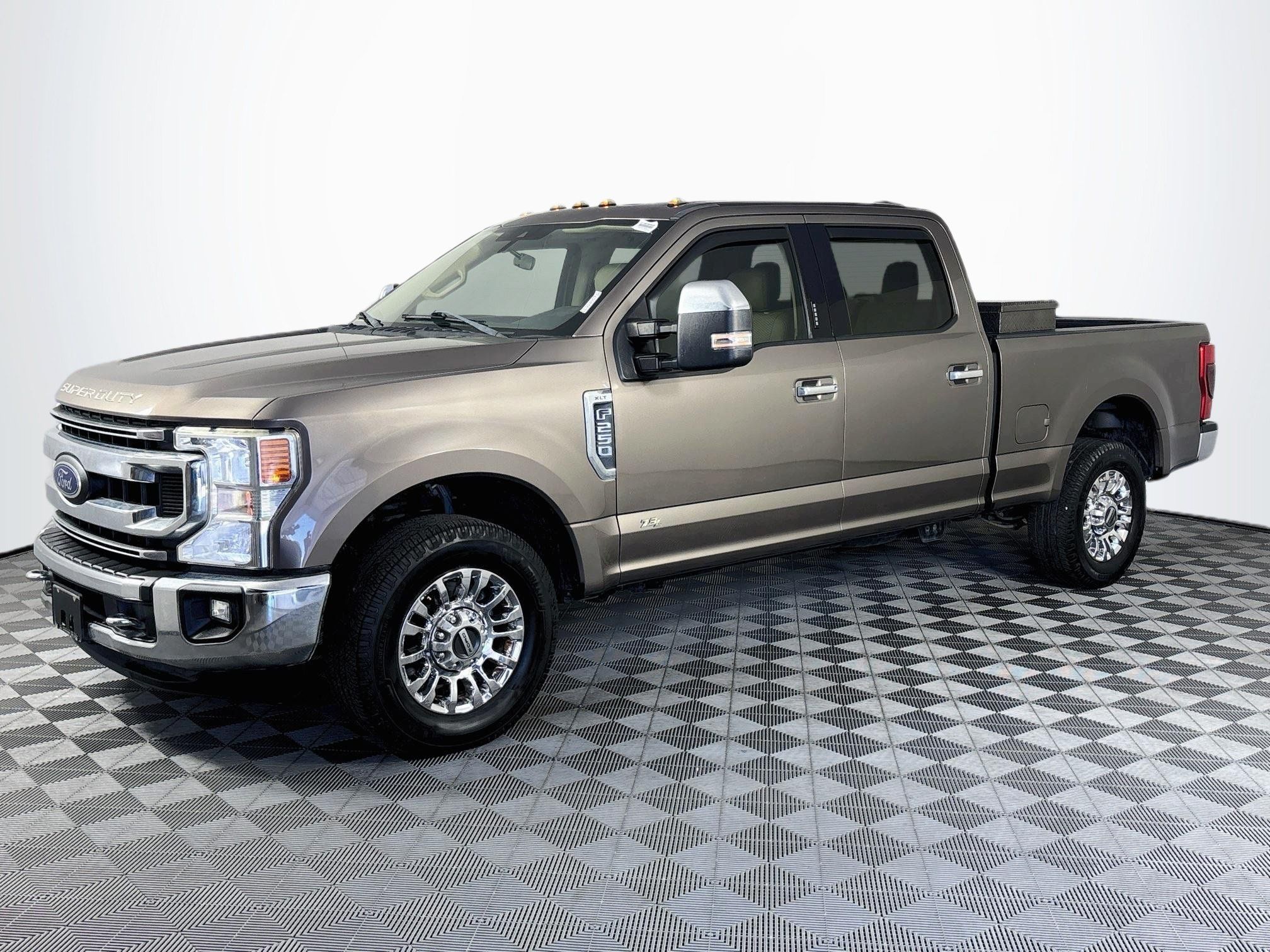 Used 2020 Ford F250 XLT w/ XLT Premium Package RWD image 4