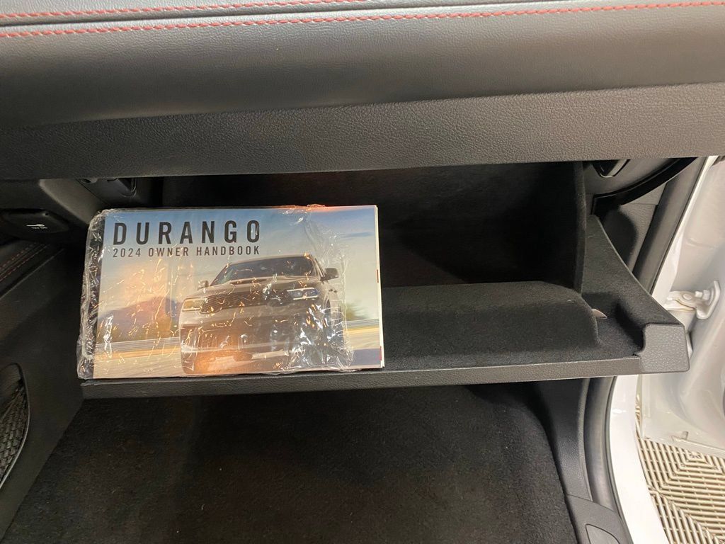 Used 2024 Dodge Durango R/T RWD image 43