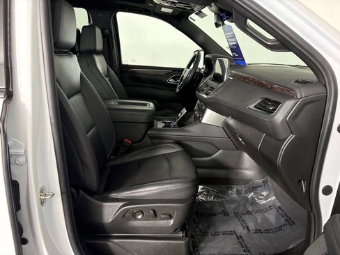 Used 2023 Chevrolet Tahoe Z71 w/ Luxury Package AWD/4WD image 41