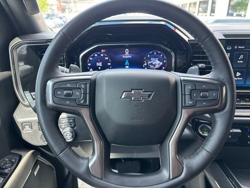 Used 2025 Chevrolet Silverado 1500 ZR2 w/ Technology Package image 25