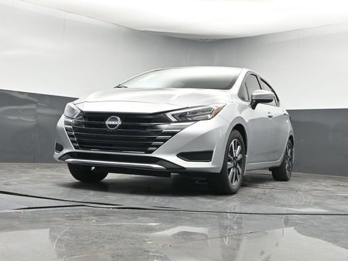 New 2025 Nissan Versa SV w/ Trunk Package image 23