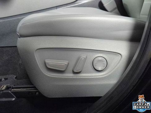 Certified 2024 Toyota Highlander XLE AWD/4WD image 17