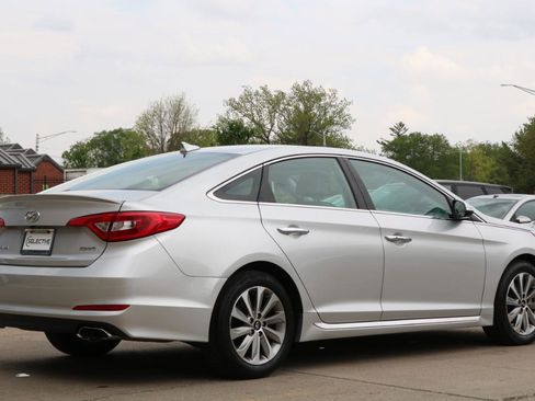 Used 2017 Hyundai Sonata Sport w/ Value Edition Package 02 FWD image 12
