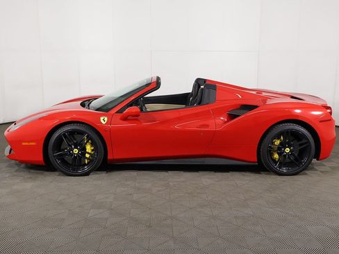 Used 2019 Ferrari 488 Spider RWD image 15