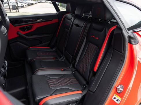 Used 2024 Lamborghini Urus S image 39