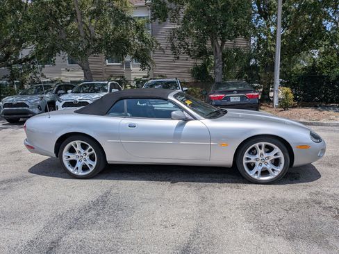 Used 2003 Jaguar XK8 Convertible RWD image 3