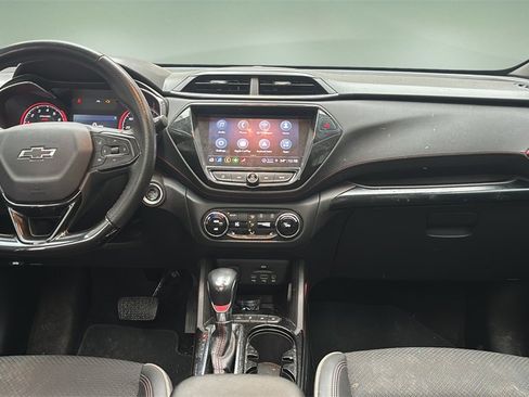 Used 2021 Chevrolet TrailBlazer RS w/ Sun and Liftgate Package image 19