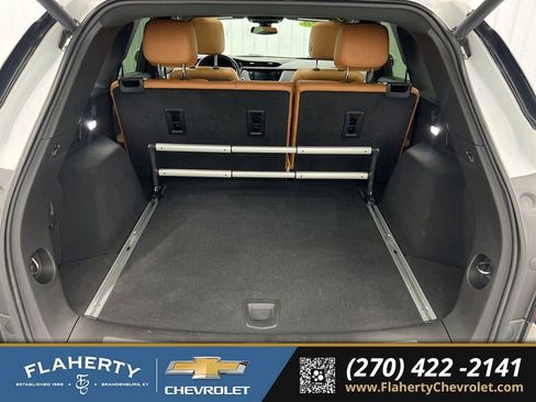 Used 2020 Cadillac XT5 Premium Luxury w/ LPO, Floor Liner Package image 21