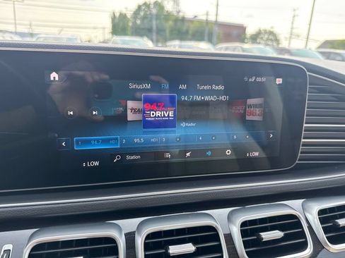 Used 2022 Mercedes-Benz GLE 450 4MATIC image 33