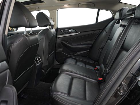 Used 2017 Nissan Maxima 3.5 SL FWD image 18