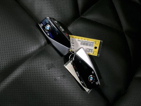 Used 2023 BMW 740i w/ Parking Assistance Package image 13