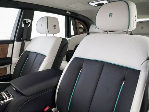 New 2026 Rolls-Royce Phantom Sedan image 15