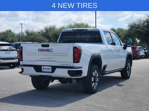 Used 2024 GMC Sierra 2500 Denali w/ Denali Reserve Package image 4