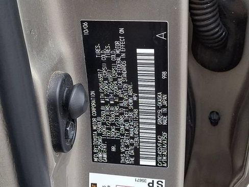 Used 2007 Toyota 4Runner SR5 AWD/4WD image 29