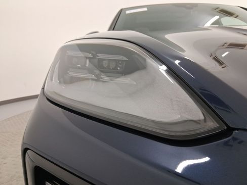 Used 2026 Porsche Cayenne Coupe AWD/4WD image 11
